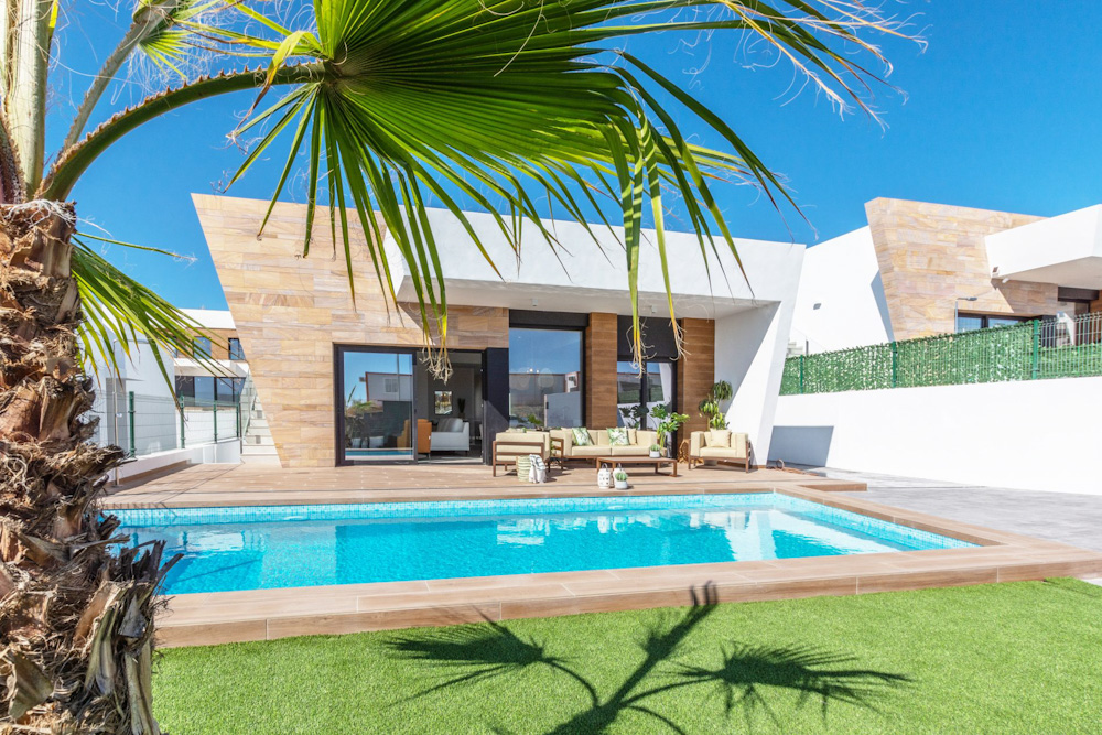 Villa met zwembad en zeezicht / Finestrat