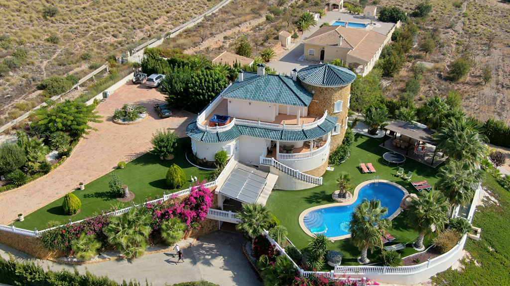 Unieke villa met spectaculair uitzicht / Hondón de las Nieves