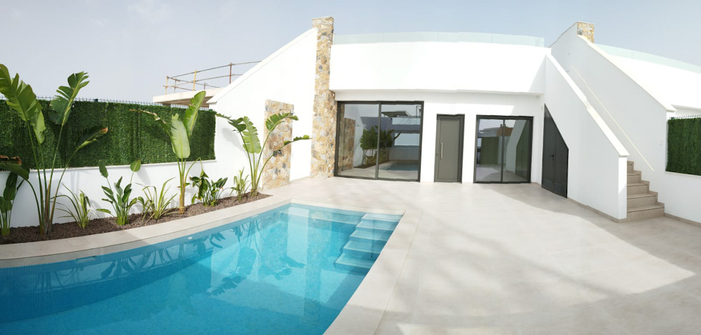 Villa 3 slaapkamers en zwembad / Los Alcazares
