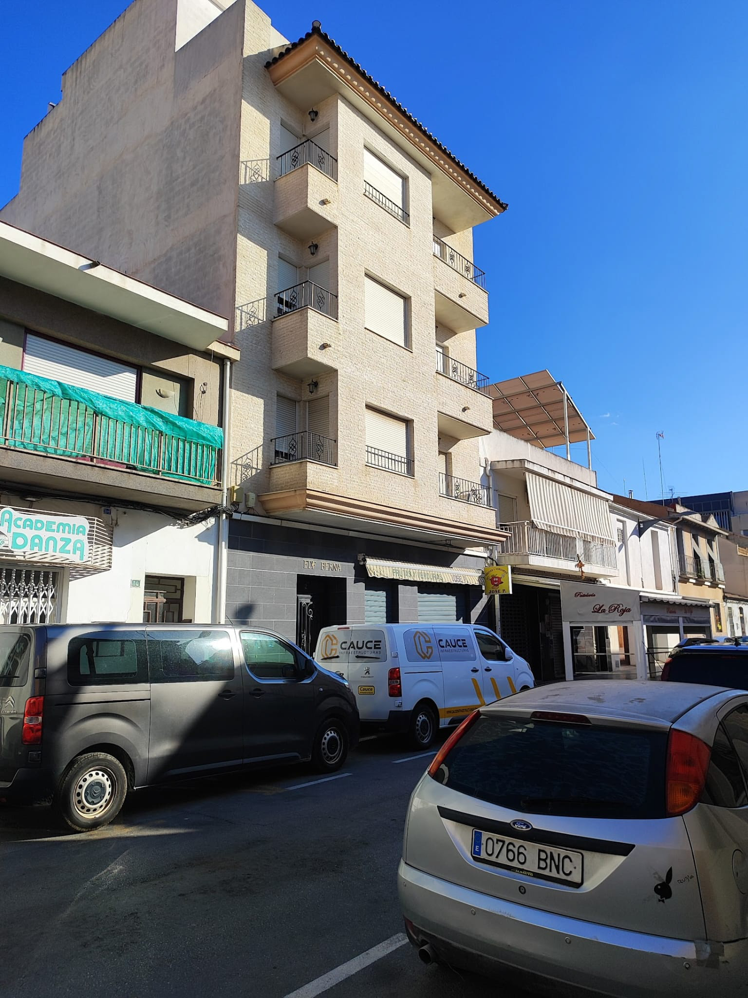 Licht appartement met 3 slaapkamers in Almoradí, op een steenworp afstand van het centrum