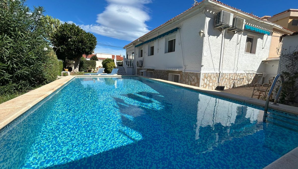 WhatsApp Image 2025-10-22 at 13.29.05