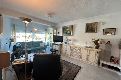 WhatsApp Image 2025-10-22 at 13.36.00 (1)