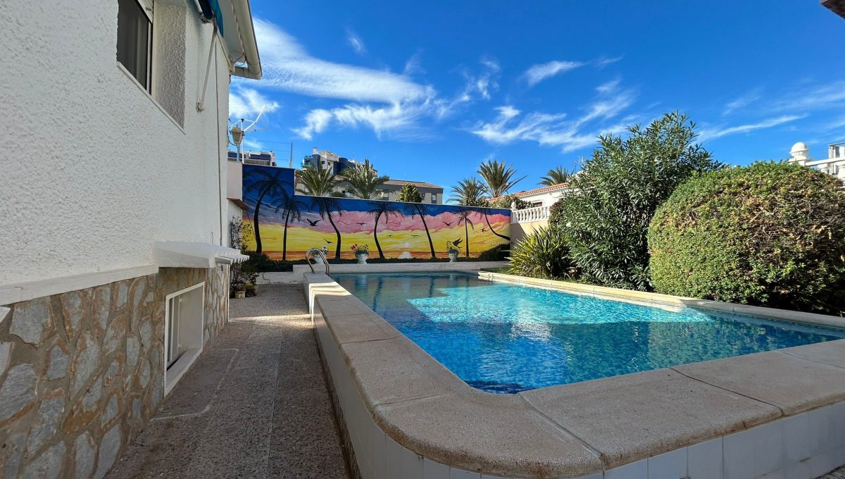 WhatsApp Image 2025-10-22 at 13.36.00 (7)