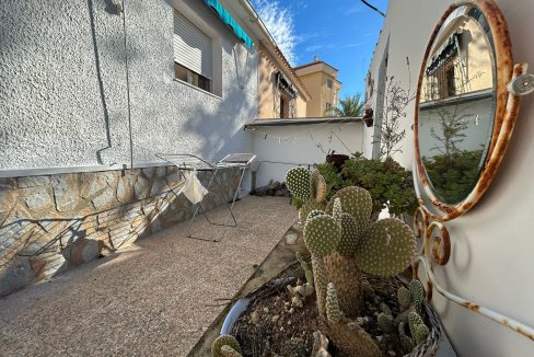 WhatsApp Image 2025-10-22 at 13.36.01 (1)