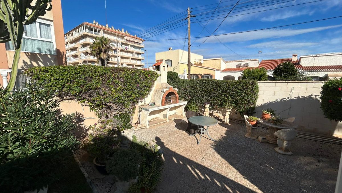 WhatsApp Image 2025-10-22 at 13.53.01 (1)